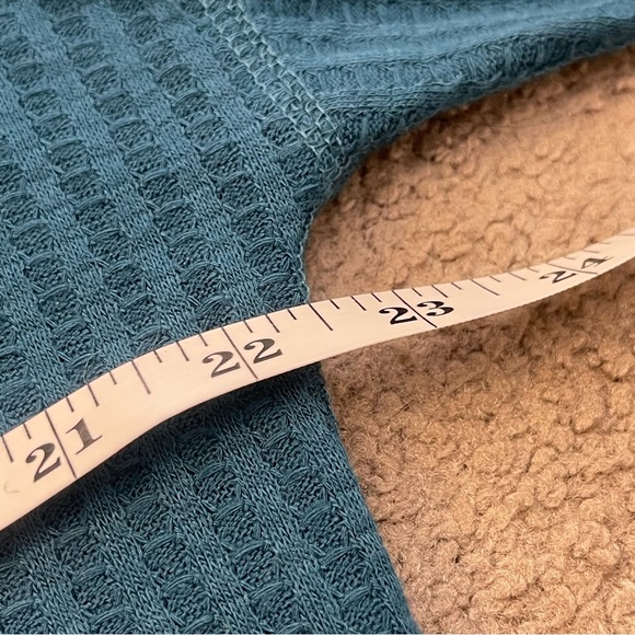 CHASER Teal Waffle Knit Hooded Long Sleeve Pullover Top Size Small - Picture 6 of 7